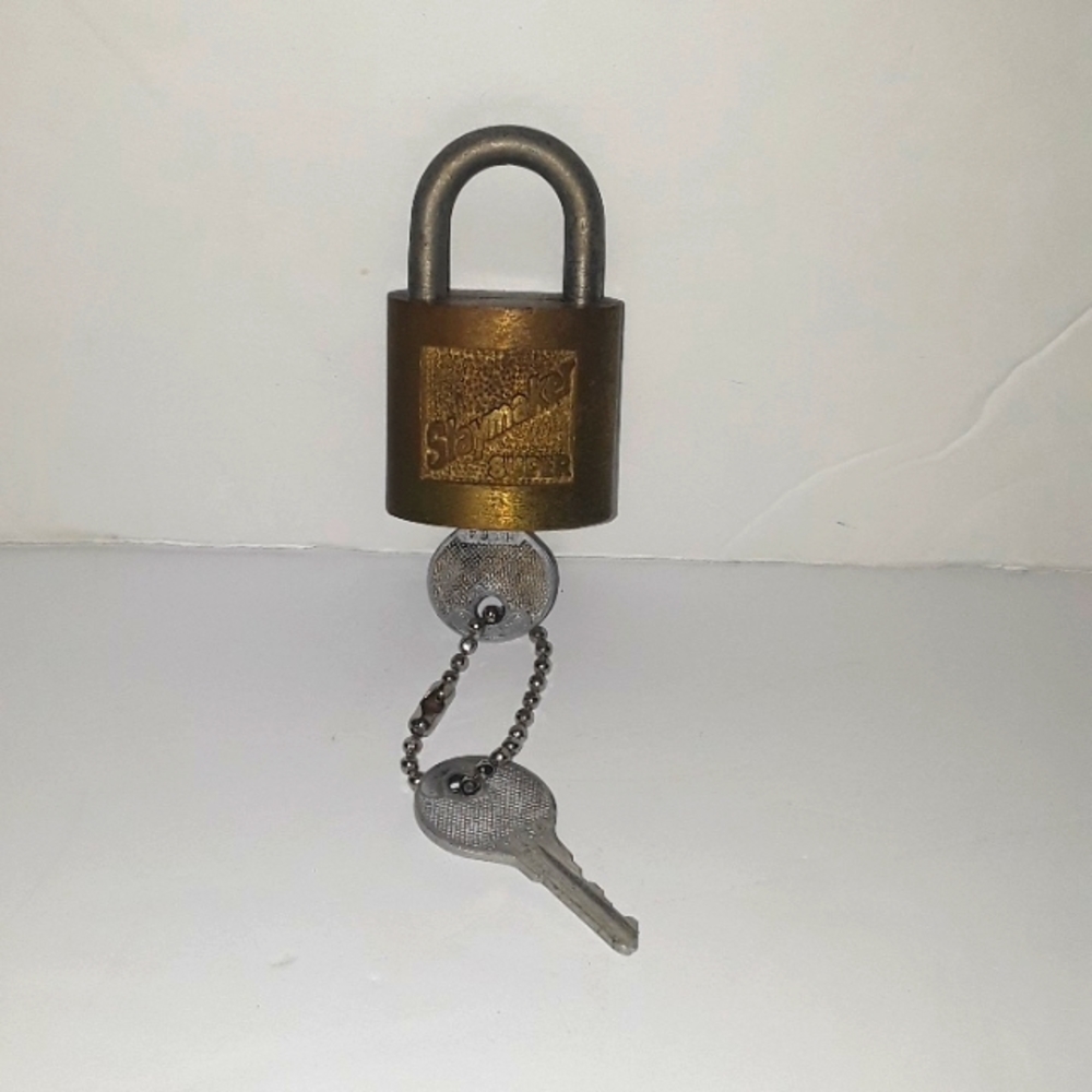 c RARE VINTAGE SLAYMAKER SUPER SOLID BRASS PADLOCK WORKING W/ 2 KEYS